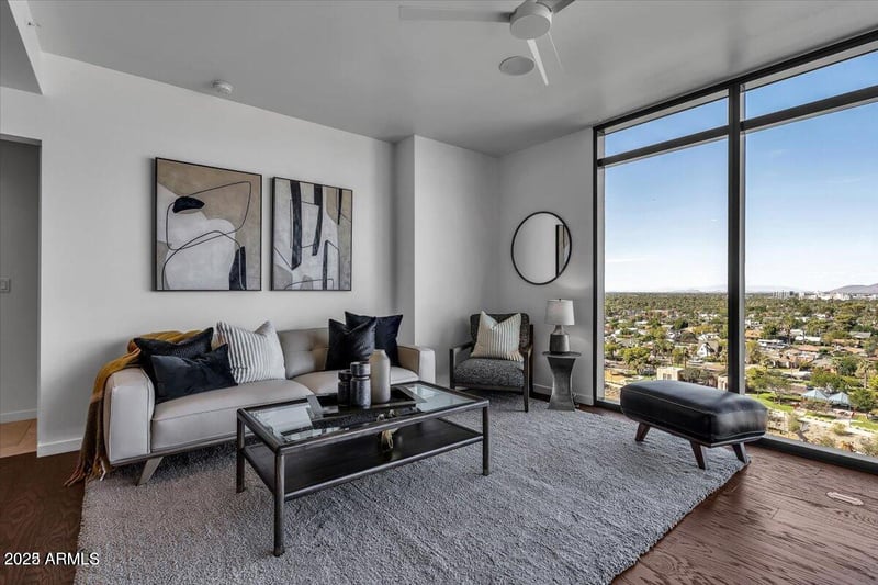 200 Portland St #1222, Phoenix, AZ 85003