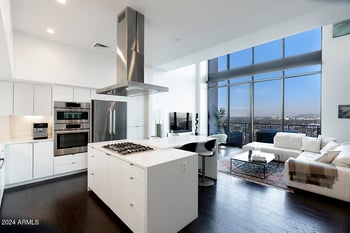 200 Portland St #1312, Phoenix, AZ 85003