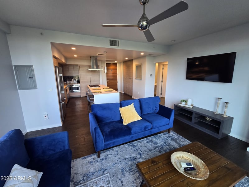 200 Portland St #322, Phoenix, AZ 85003