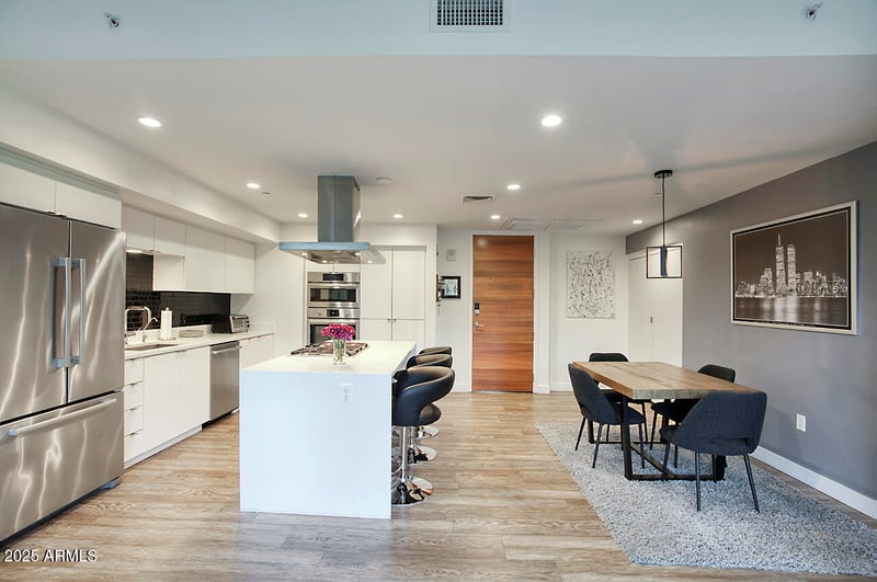 200 Portland St #324, Phoenix, AZ 85003