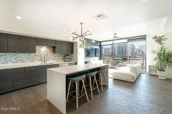 200 Portland St #715, Phoenix, AZ 85003