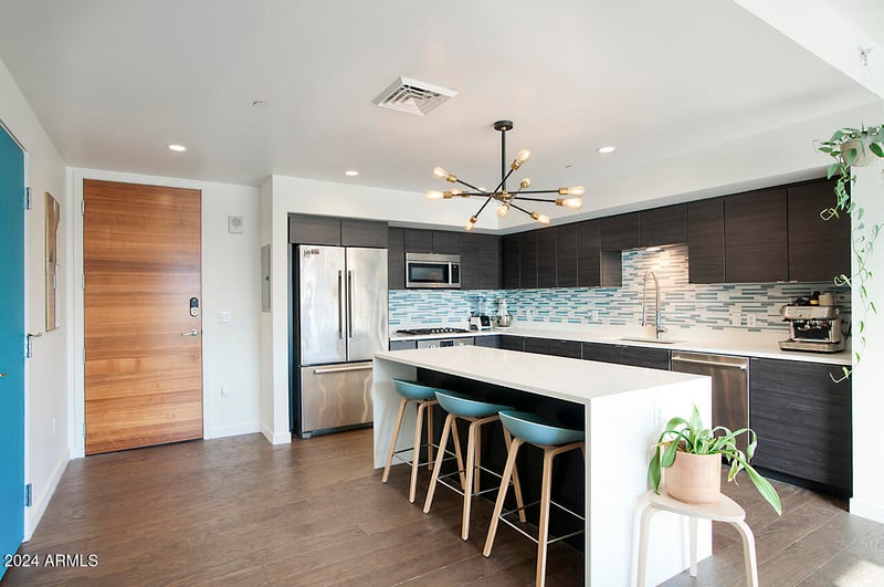 200 Portland St #715, Phoenix, AZ 85003
