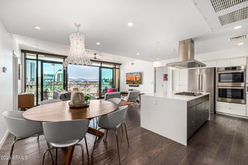 200 Portland St #827, Phoenix, AZ 85003