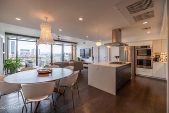 200 Portland St #827, Phoenix, AZ 85003