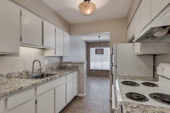 200 S Old Litchfield Rd #21, Litchfield Park, AZ 85340