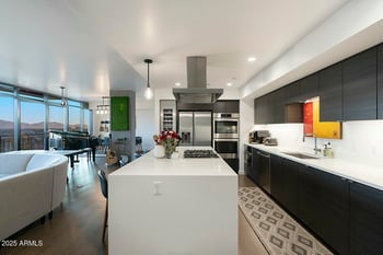200 W Portland St #1217, Phoenix, AZ 85003
