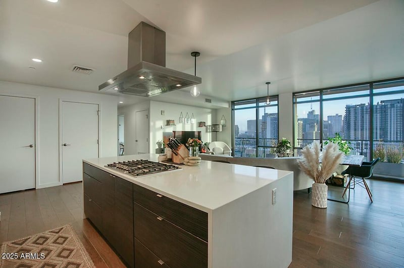 200 W Portland St #1217, Phoenix, AZ 85003
