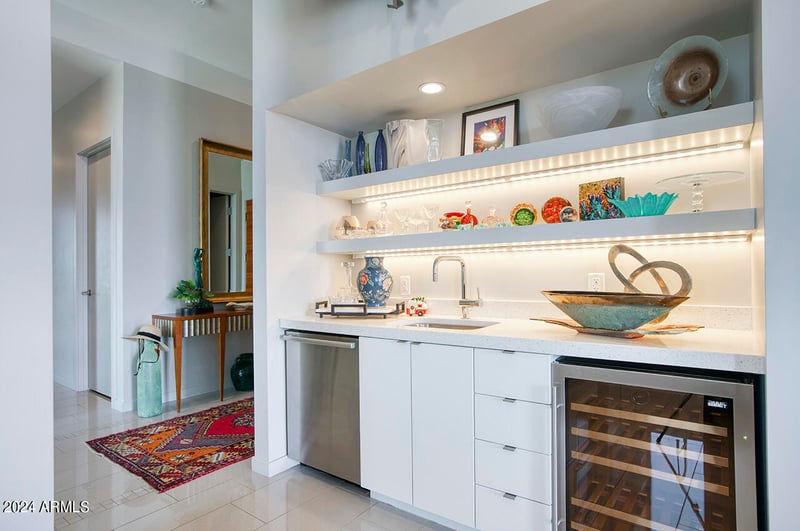 200 W Portland St #1311, Phoenix, AZ 85003
