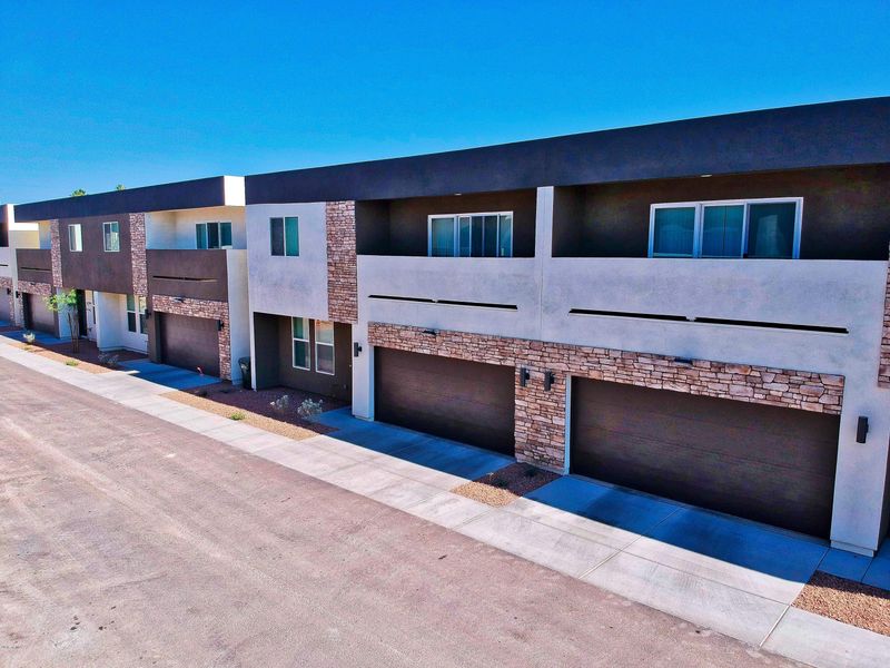 2000 N 36th St, Phoenix, AZ 85008