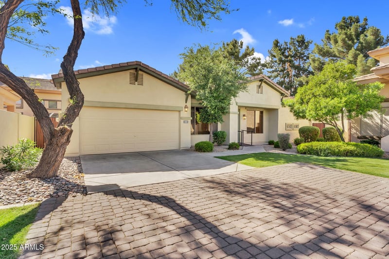 2000 Periwinkle Way, Chandler, AZ 85248