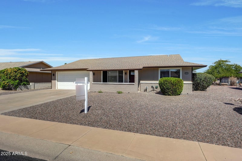 20002 Signal Butte Cir, Sun City, AZ 85373