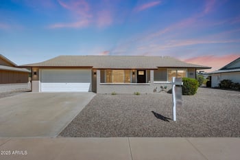 20002 Signal Butte Cir, Sun City, AZ 85373