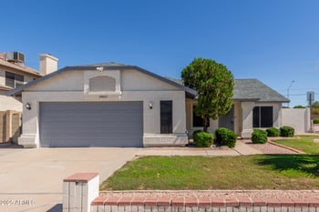 20003 43rd Dr, Glendale, AZ 85308