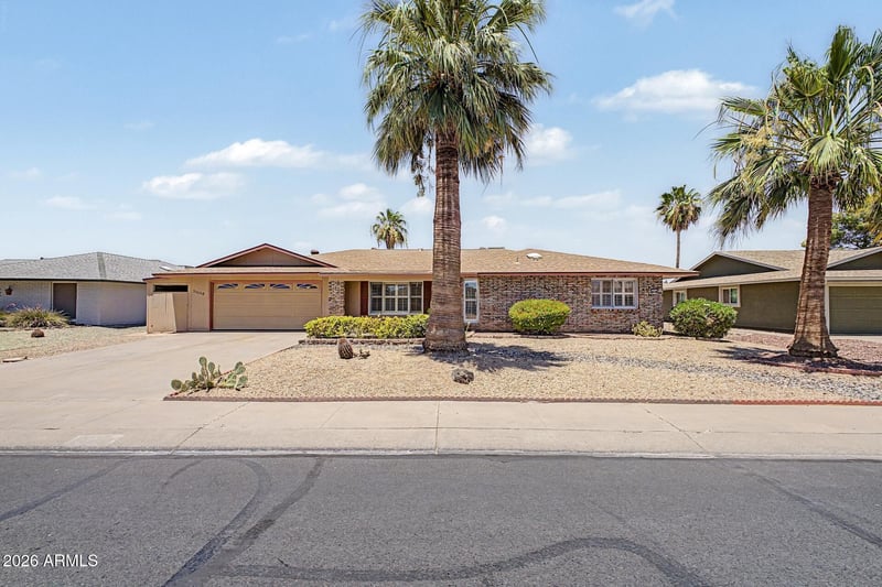 20008 Willowcreek Cir, Sun City, AZ 85373