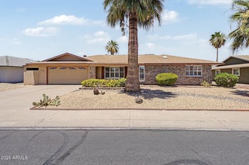 20008 Willowcreek Cir, Sun City, AZ 85373