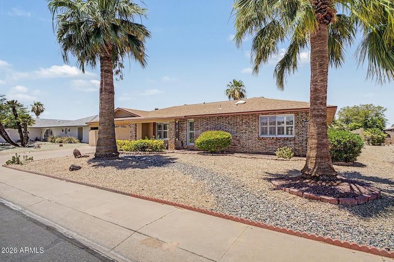 20008 Willowcreek Cir, Sun City, AZ 85373