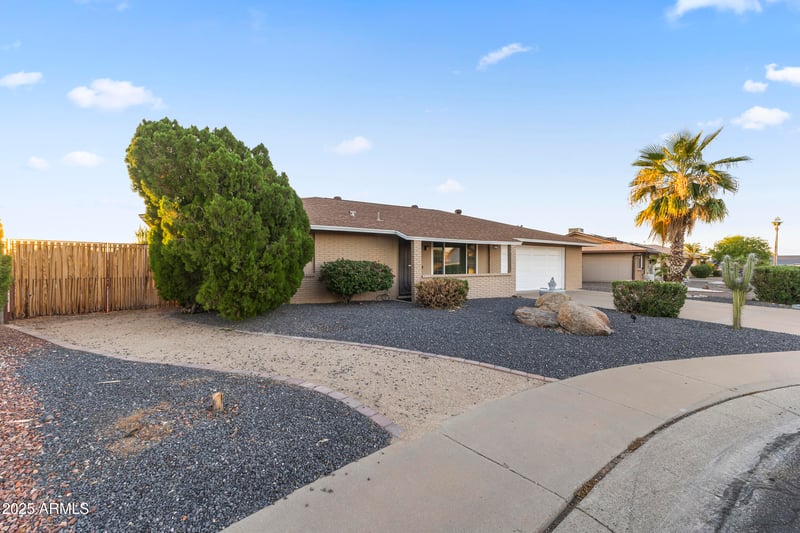 20017 101st Ave, Sun City, AZ 85373