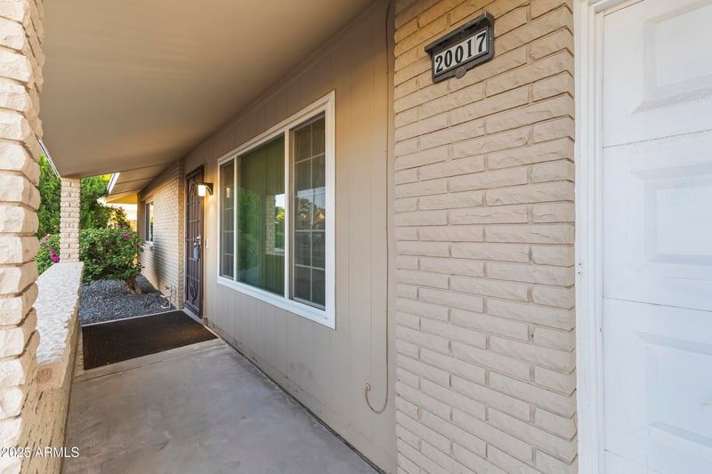 20017 101st Ave, Sun City, AZ 85373