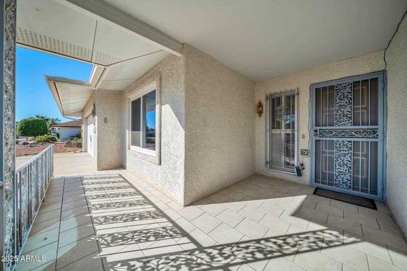20018 Lakeforest Dr, Sun City, AZ 85373