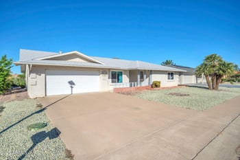 20018 Lakeforest Dr, Sun City, AZ 85373