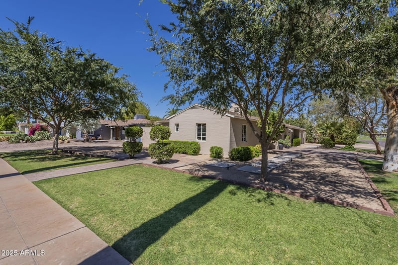 2002 13th Ave, Phoenix, AZ 85007