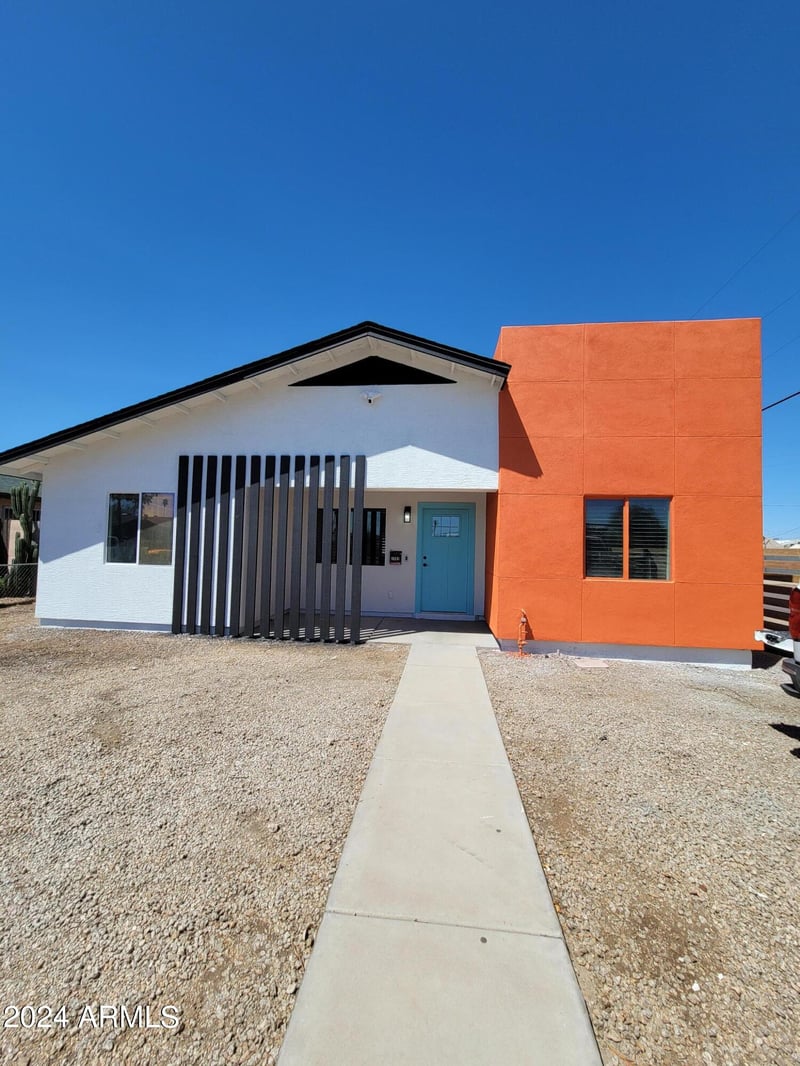 2002 Adams St, Phoenix, AZ 85009
