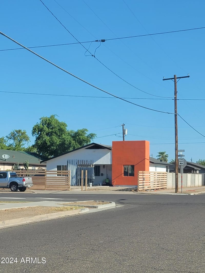 2002 Adams St, Phoenix, AZ 85009