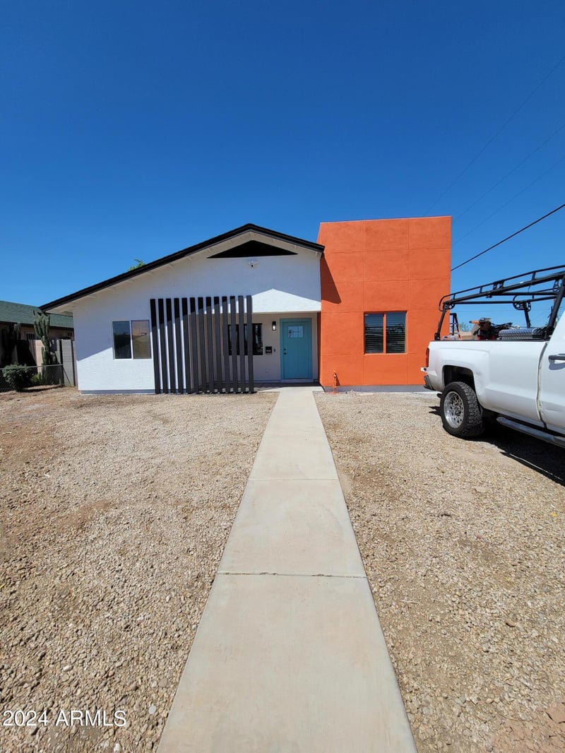 2002 Adams St, Phoenix, AZ 85009