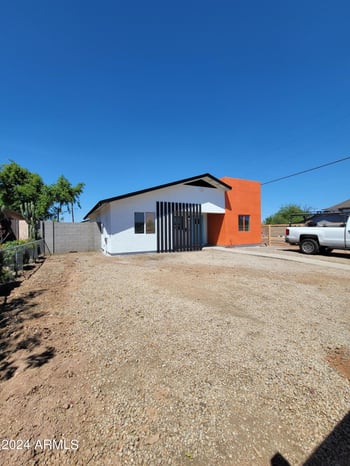 2002 Adams St, Phoenix, AZ 85009