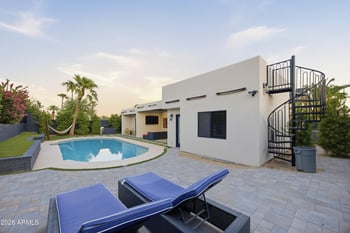 2002 E Vista Dr, Phoenix, AZ 85022