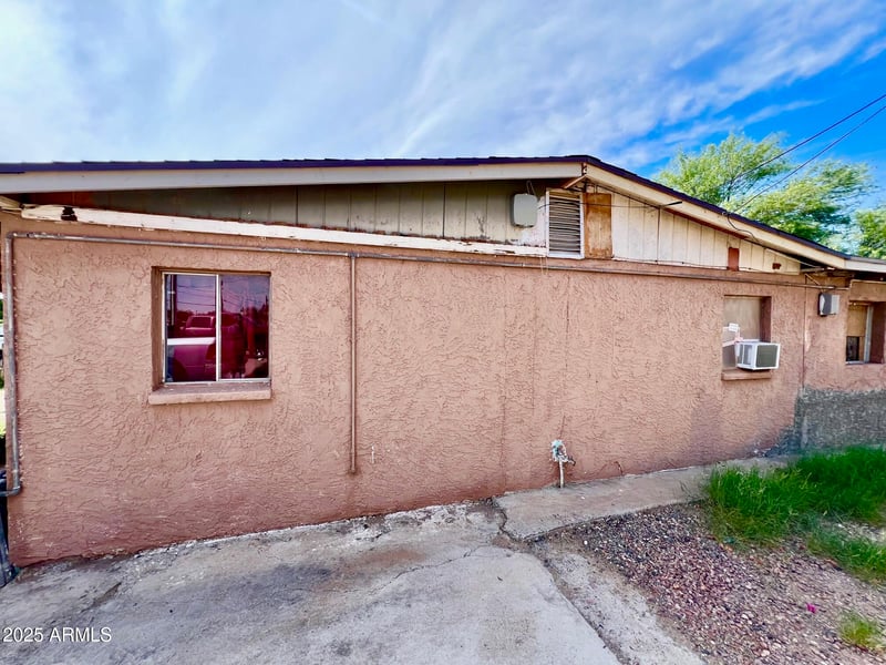 2002 Lawrence Rd, Phoenix, AZ 85015