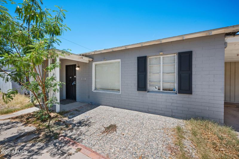 2002 N 25th St, Phoenix, AZ 85008
