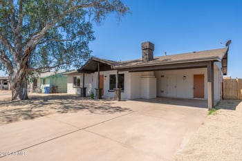 2002 54th Ln, Phoenix, AZ 85035