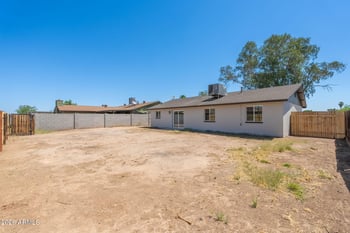 2002 54th Ln, Phoenix, AZ 85035