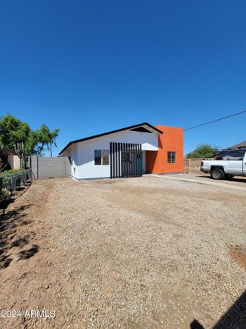 2002 W Adams St, Phoenix, AZ 85009