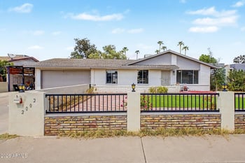 2002 W Bluefield Ave, Phoenix, AZ 85023