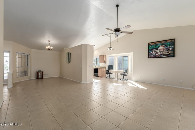 20020 Coyote Lakes Pw, Surprise, AZ 85378