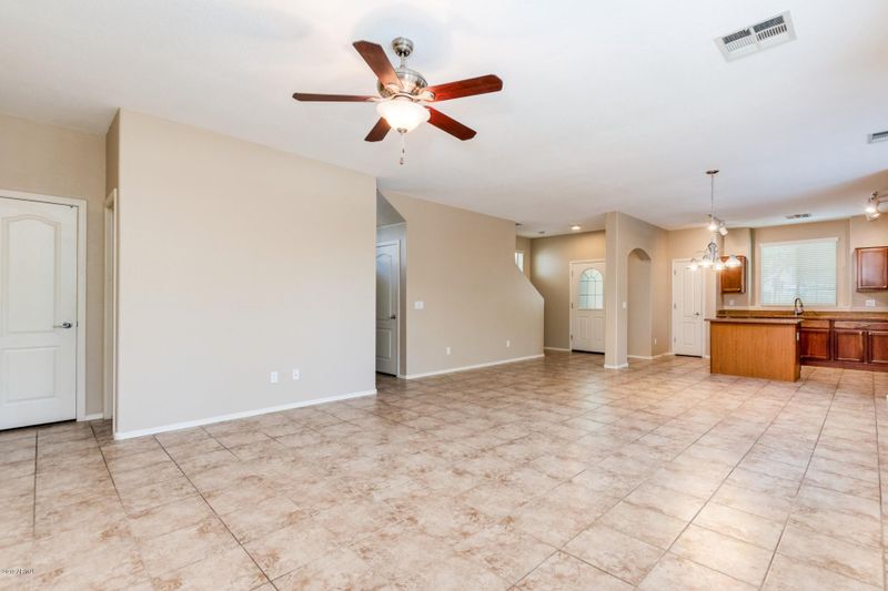 20020 N 49 Dr, Glendale, AZ 85308
