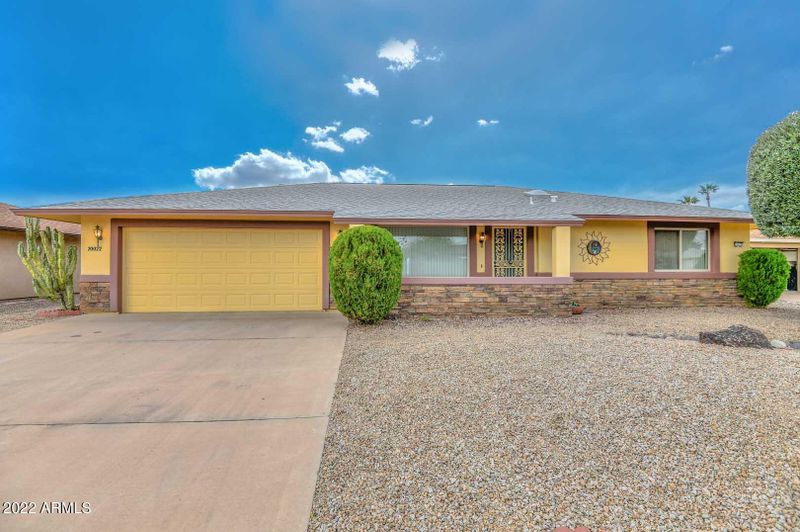 20022 N Springfield Dr, Sun City, AZ 85373