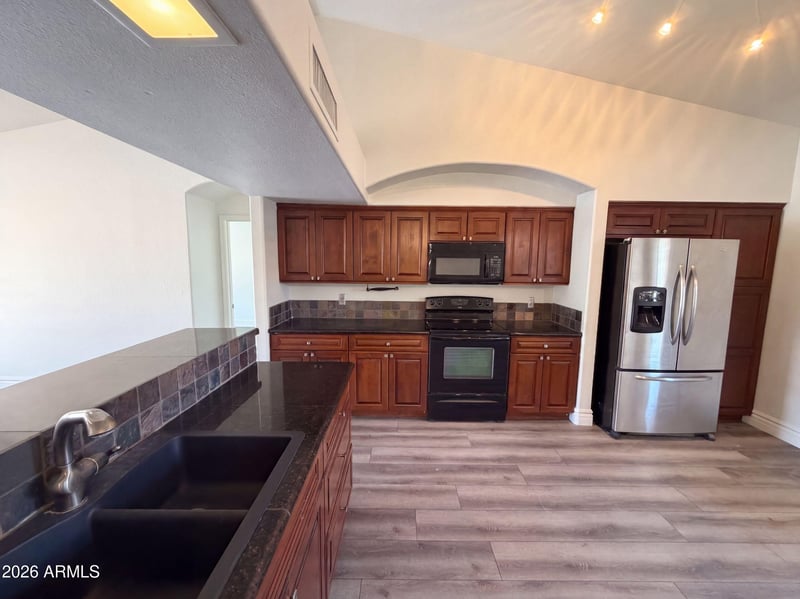 20023 N 44th Ave, Glendale, AZ 85308