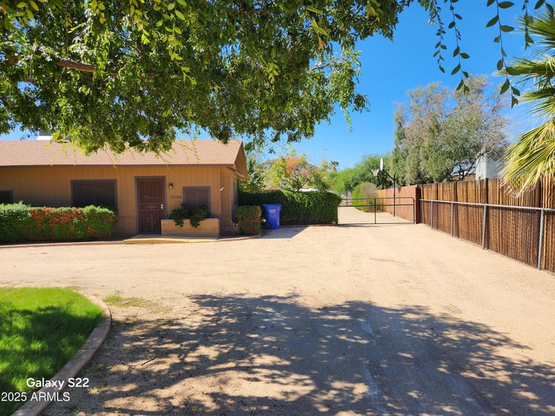 20026 27th Pl, Phoenix, AZ 85050