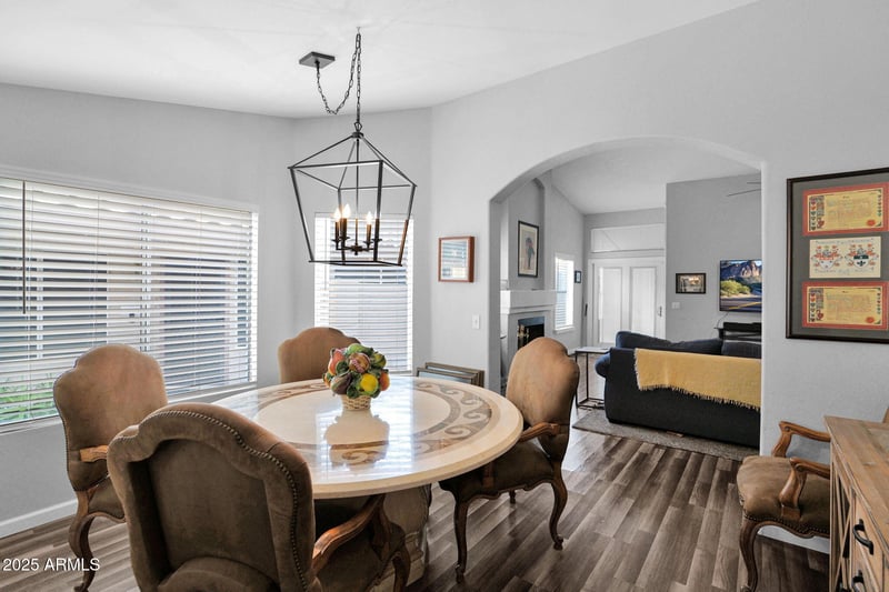 20028 30th Pl, Phoenix, AZ 85050