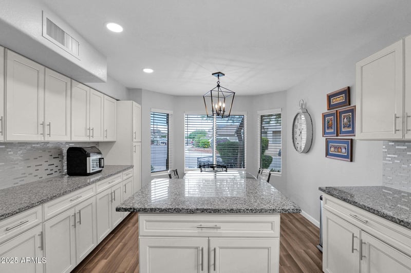 20028 30th Pl, Phoenix, AZ 85050