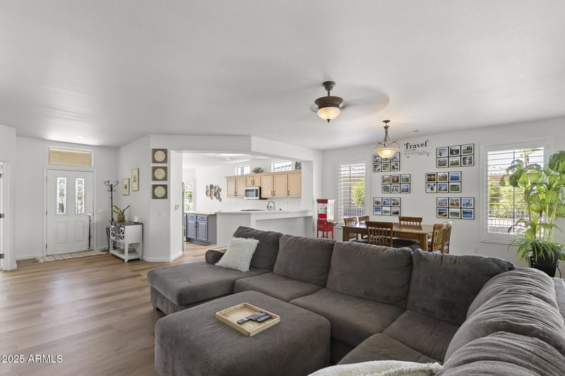 20029 Cielo Ct, Surprise, AZ 85374