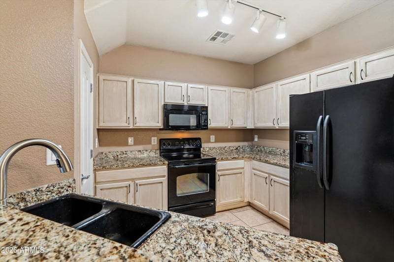 20033 N 49th Dr, Glendale, AZ 85308