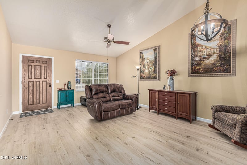 20037 110th Ln, Sun City, AZ 85373