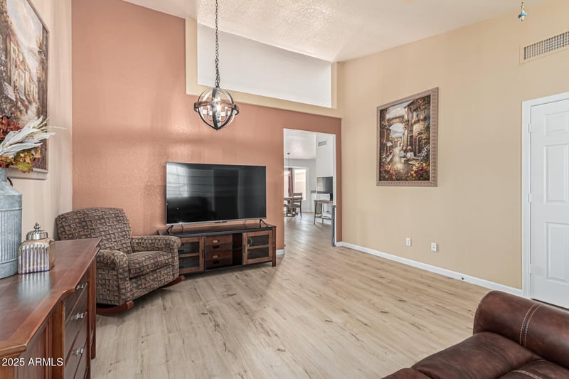 20037 110th Ln, Sun City, AZ 85373