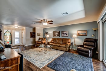 20037 Welk Dr, Sun City, AZ 85373