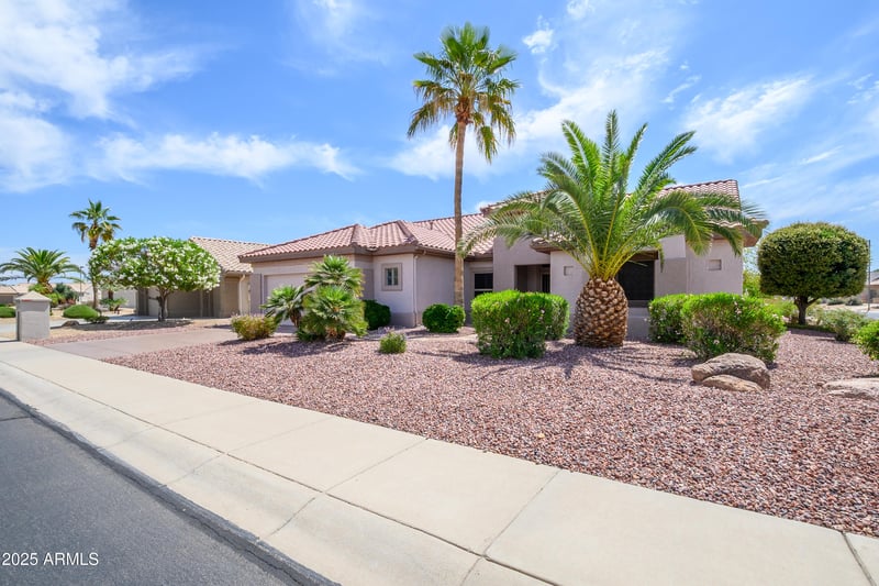 20039 Hearthstone Dr, Surprise, AZ 85374