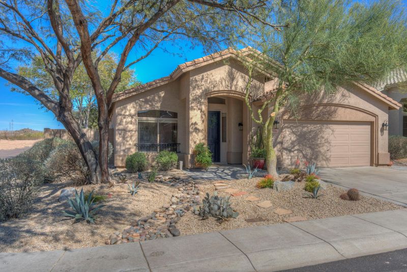 2004 E Creedance Blvd, Phoenix, AZ 85024